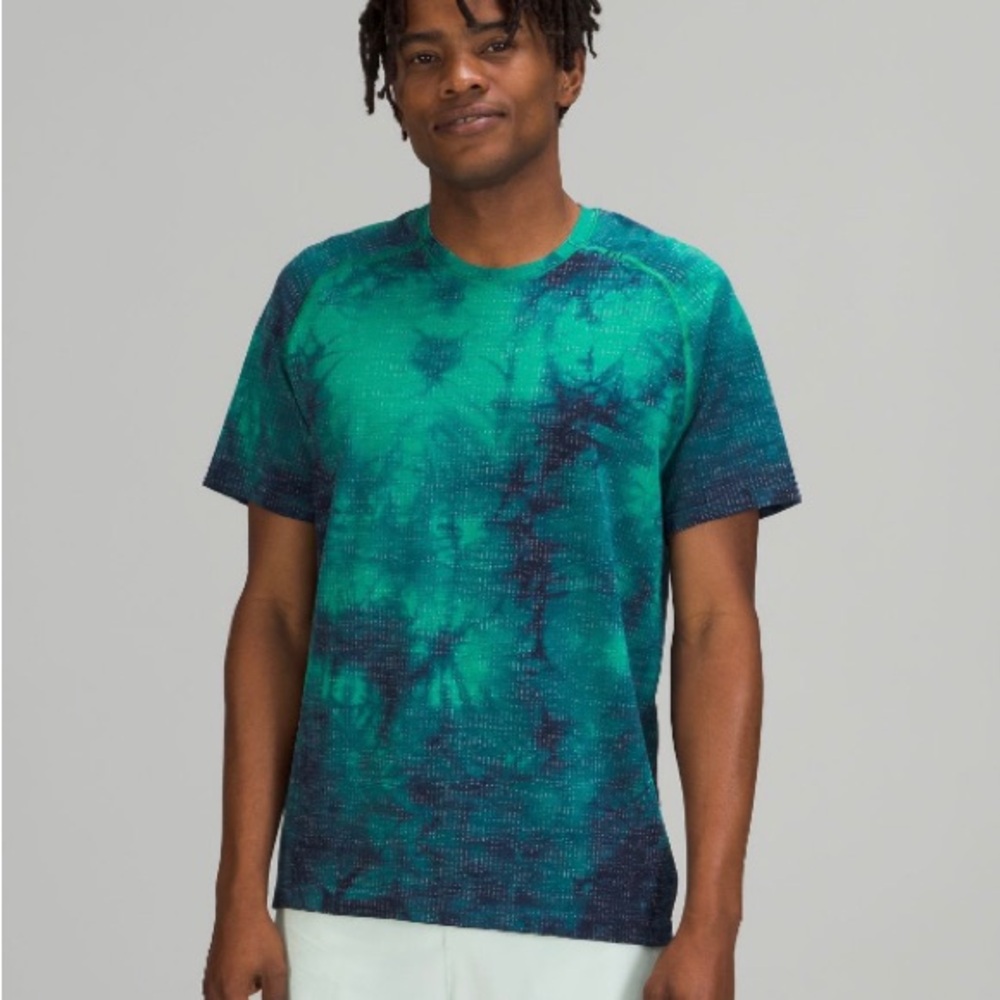 Lululemon Metal Vent Tech Short Sleeve
Shirt Marble Dye Emerald Ice/ True Navv